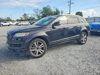 AUDI Q7 2015