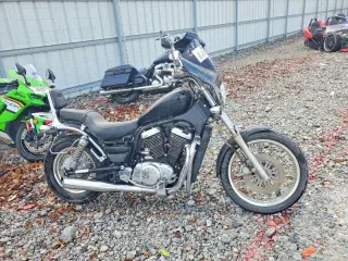 SUZUKI VS800 2005