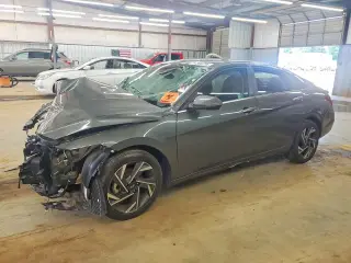 HYUNDAI ELANTRA 2025