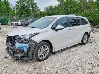 TOYOTA SIENNA 2025