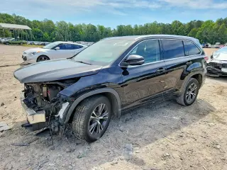 TOYOTA HIGHLANDER 2016