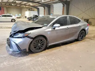TOYOTA CAMRY 2025