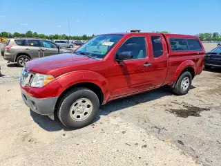 NISSAN FRONTIER 2015