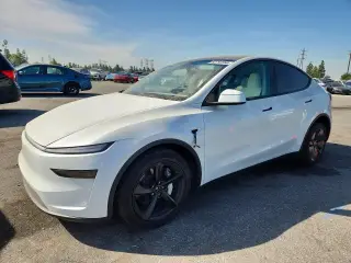 TESLA MODEL Y 2026