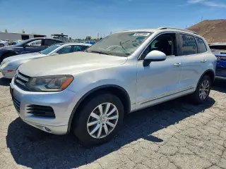 VOLKSWAGEN TOUAREG 2012