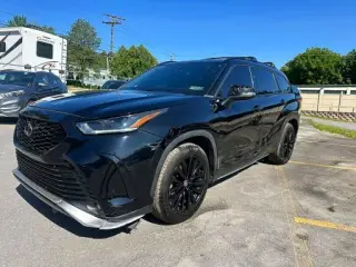 TOYOTA HIGHLANDER 2023