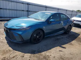 TOYOTA CAMRY 2025
