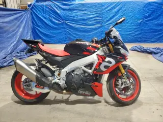 APRILIA TUONO V4 2022
