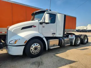 PETERBILT 579 2026