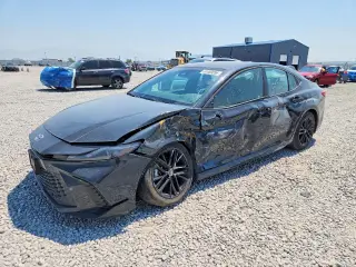 TOYOTA CAMRY 2025