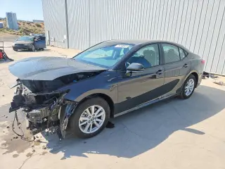 TOYOTA CAMRY 2026
